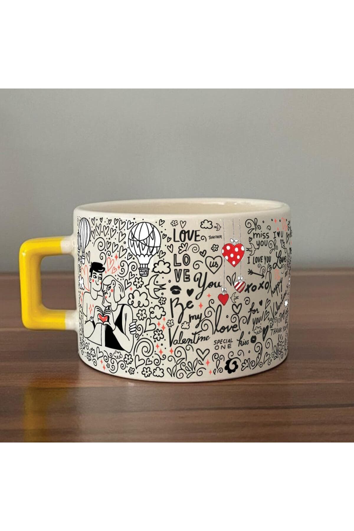 Aşk Temalı Sarı Kulplu Kare Espresso Sevgililer Günü Fincanı