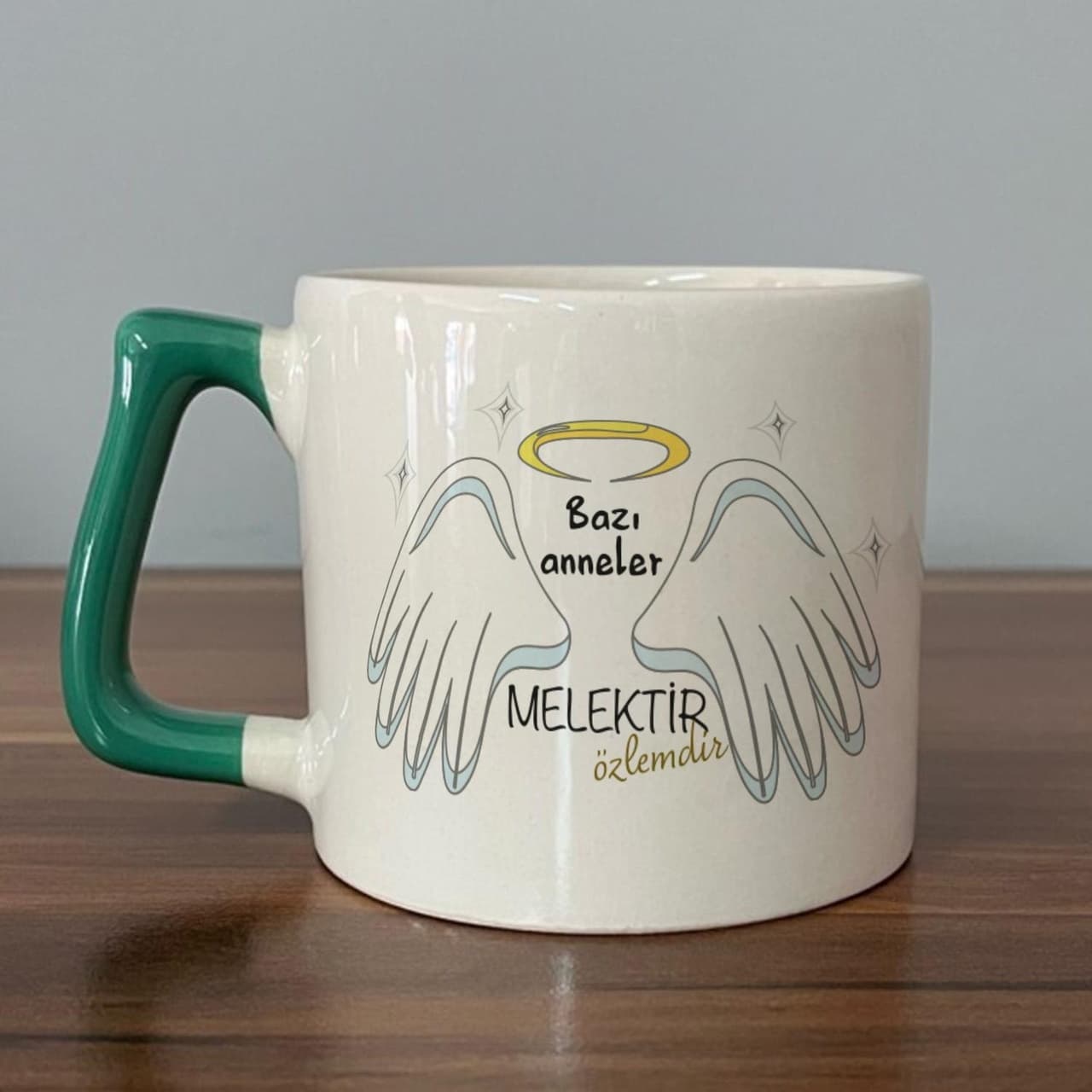 Bazı Anneler Melektir Baskılı Yeşil Kulplu Prime Kupa