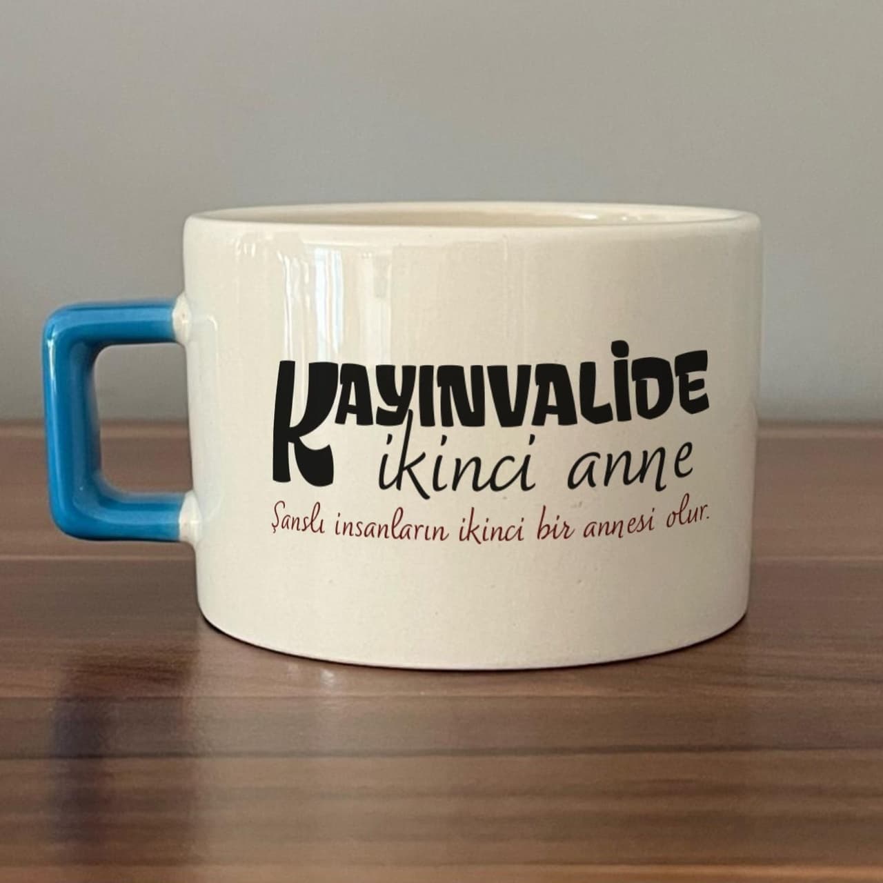 Kayınvalide İkinci Anne Baskılı Mavi Kulplu Kare Espresso Fincanı