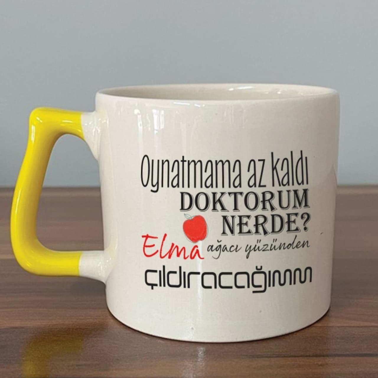 Oynatmama Az Kaldı Doktorum Nerede Baskılı Sarı Kulplu Prime Kupa