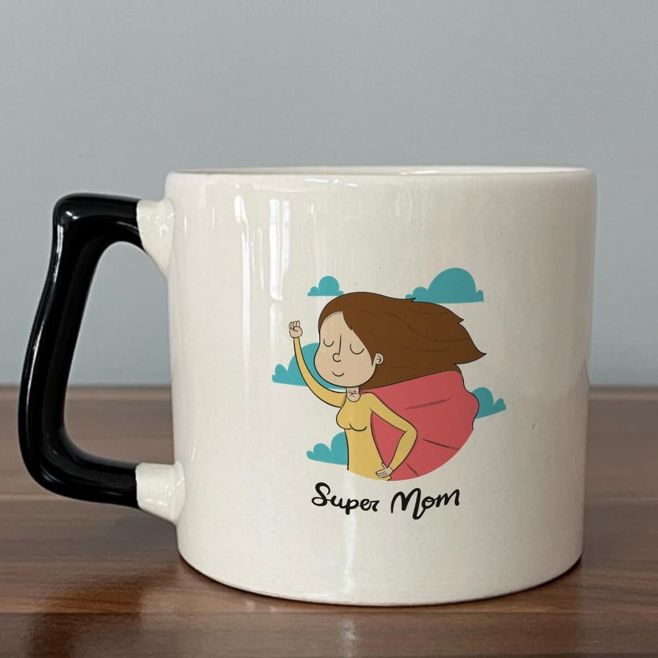 Süper Mom Pelerin Baskılı Siyah Kulplu Prime Kupa