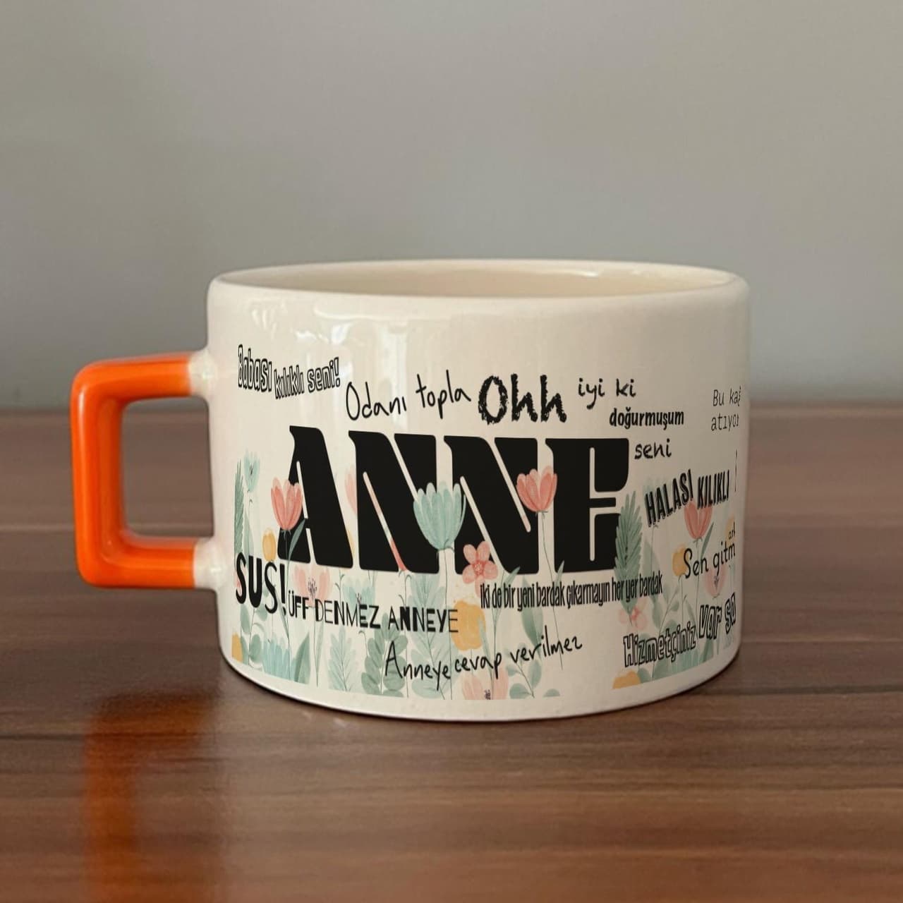 Anne Sözleri Tam Tur Baskılı Baskılı Turuncu Kulplu Kare Espresso Fincanı