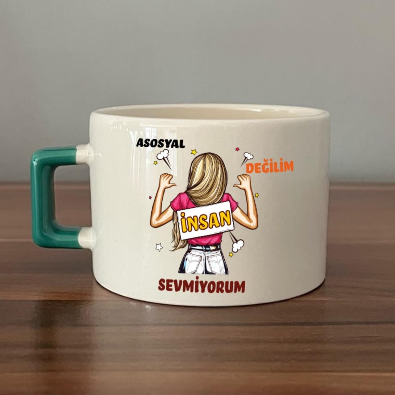 Asosyal Değilim İnsan Sevmiyorum Baskılı Yeşil Kulplu Kare Espresso Fincanı
