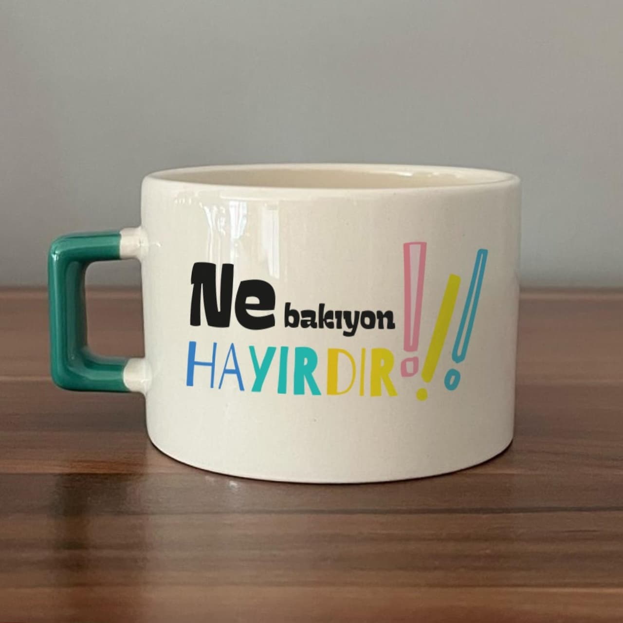 Ne Bakıyon Hayırdır Baskılı Yeşil Kulplu Kare Espresso Fincanı