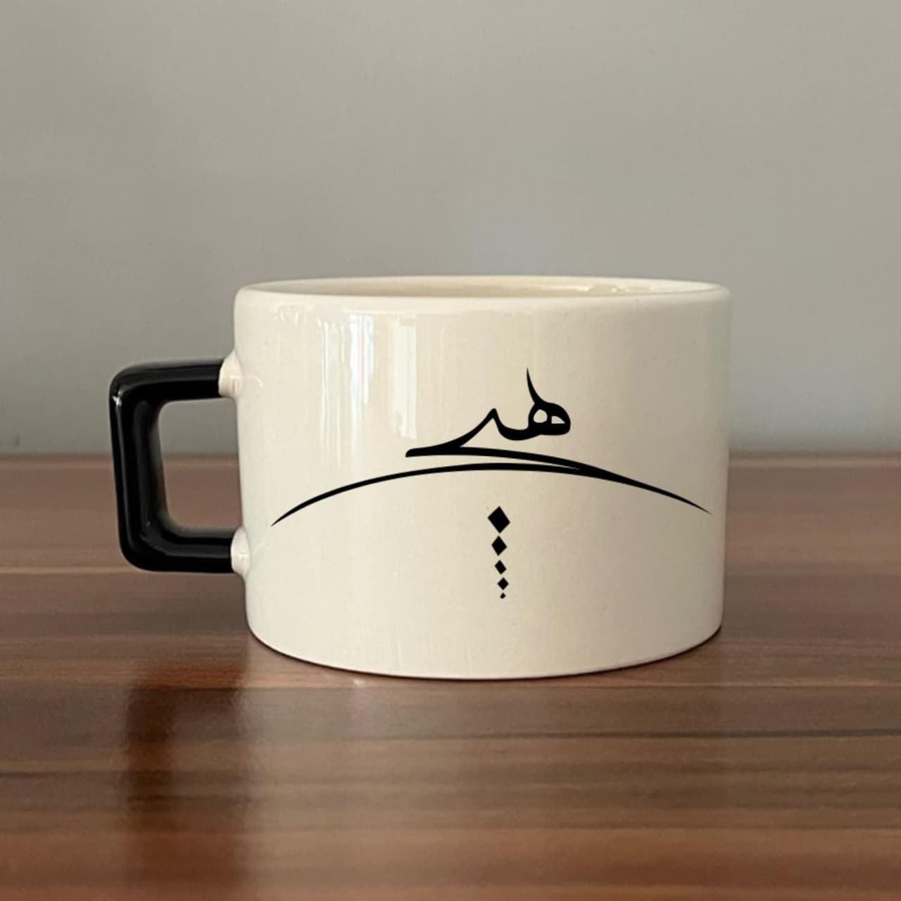 Hiçlik Sembolü Baskılı Siyah Kulplu Kare Espresso Fincanı
