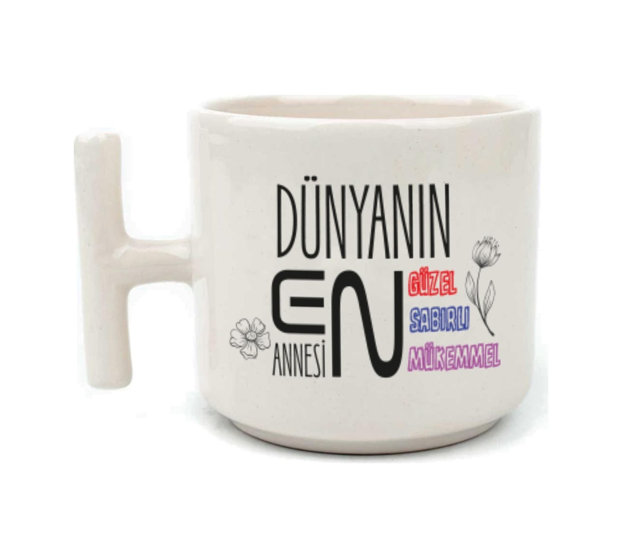 Dünyanın En Annesi Baskılı Beyaz Kulplu T Kupa