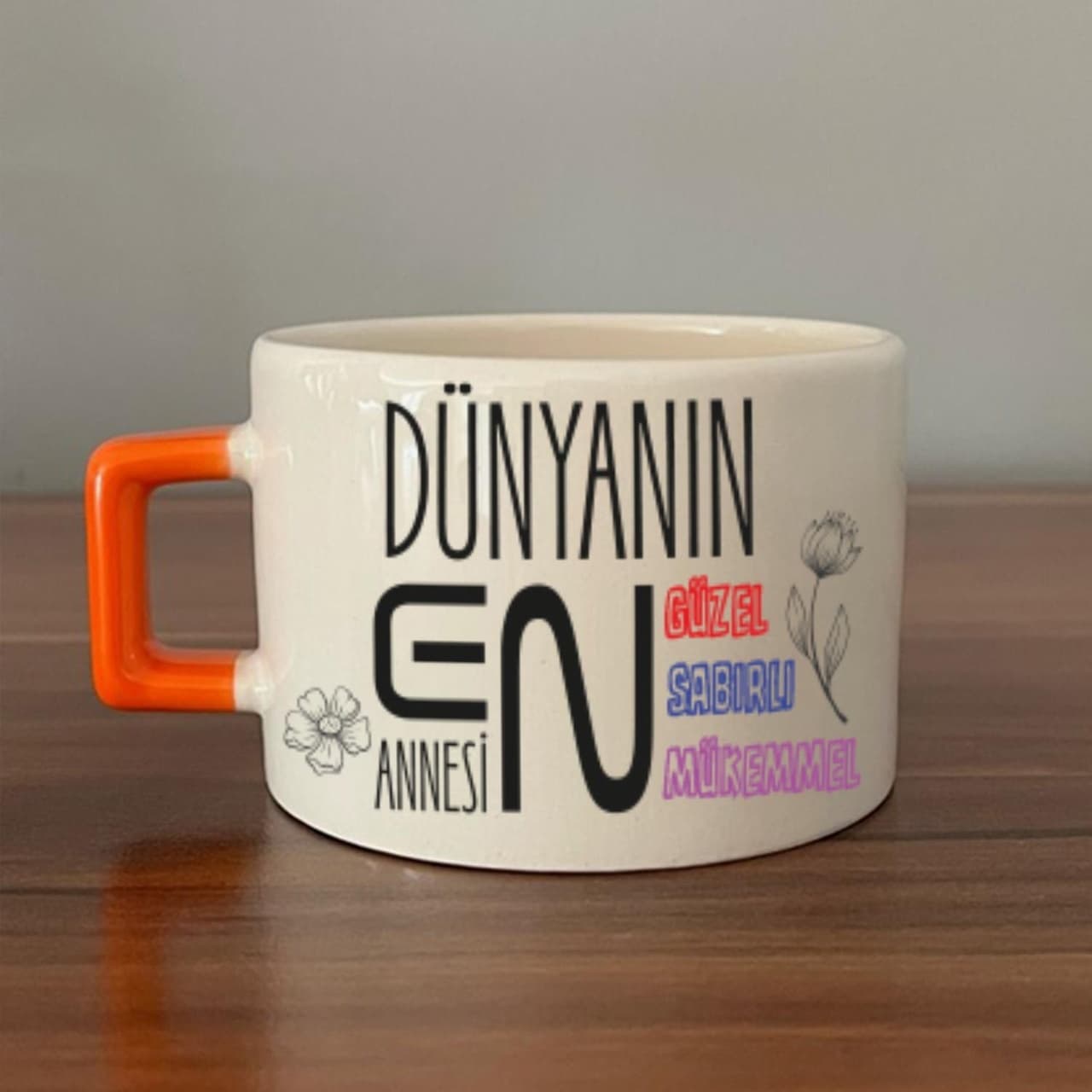 Dünyanın En Annesi Baskılı Turuncu Kulplu Kare Espresso Fincanı