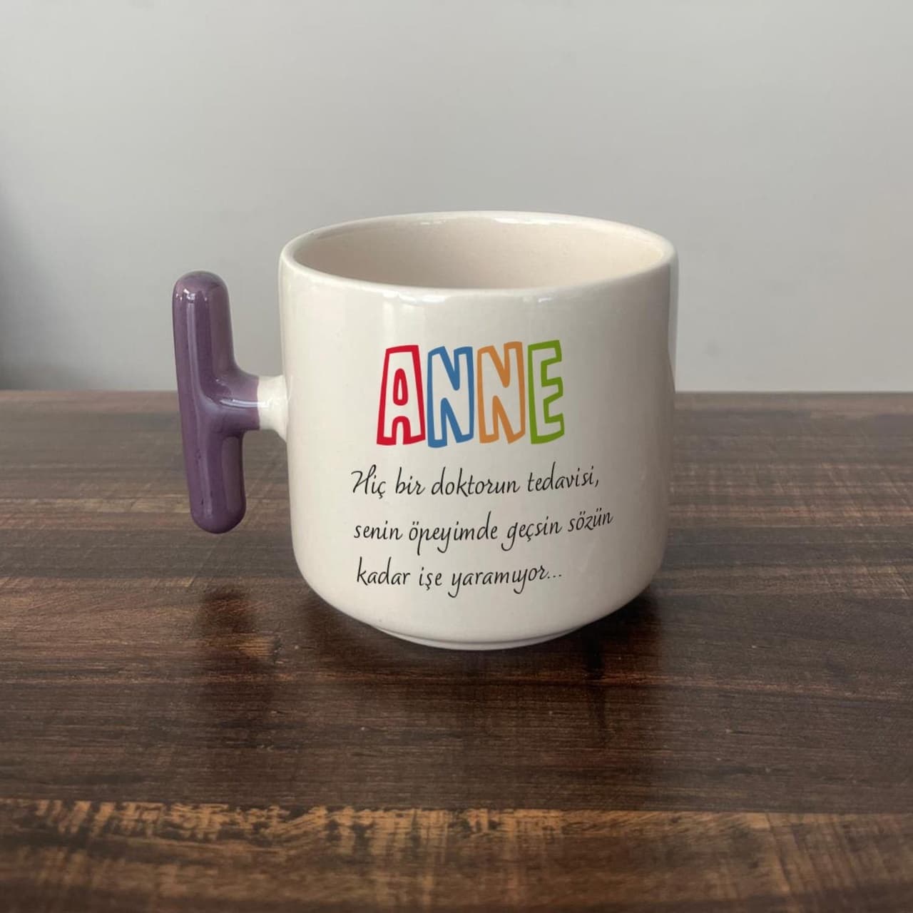 Anne Hiç Bir Doktorun Tedavisi Baskılı Mor Kulplu T Kupa