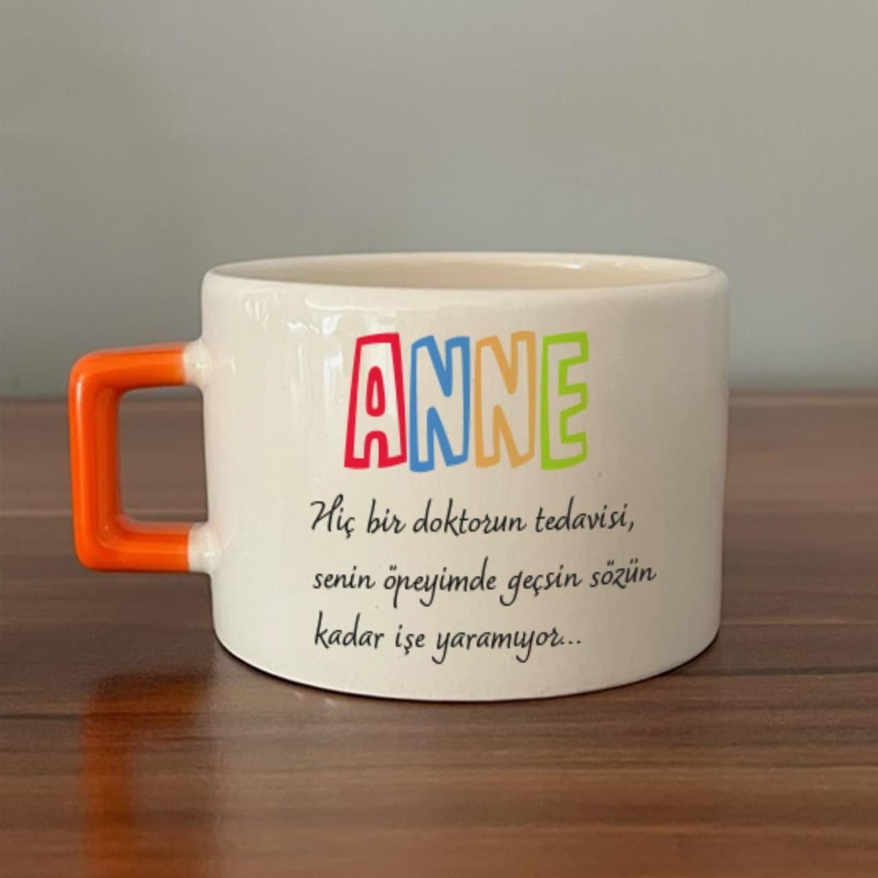 Anne Hiç Bir Doktorun Tedavisi Baskılı Turuncu Kulplu Kare Espresso Fincanı
