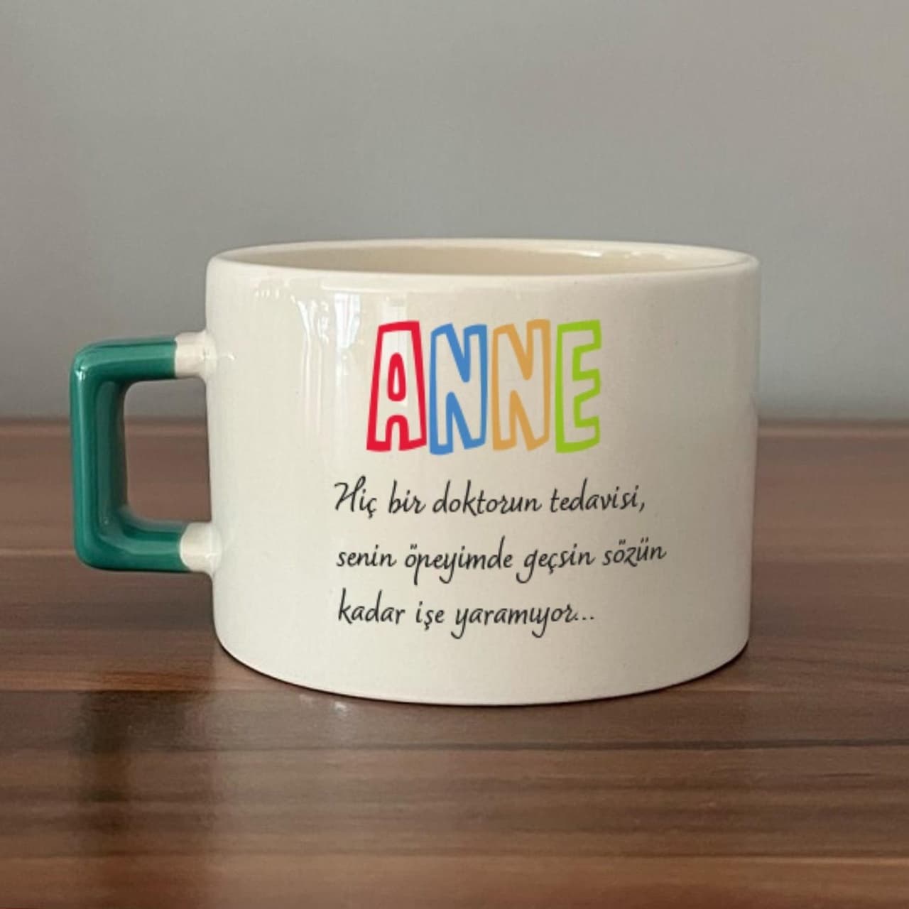 Anne Hiç Bir Doktorun Tedavisi Baskılı Yeşil Kulplu Kare Espresso Fincanı