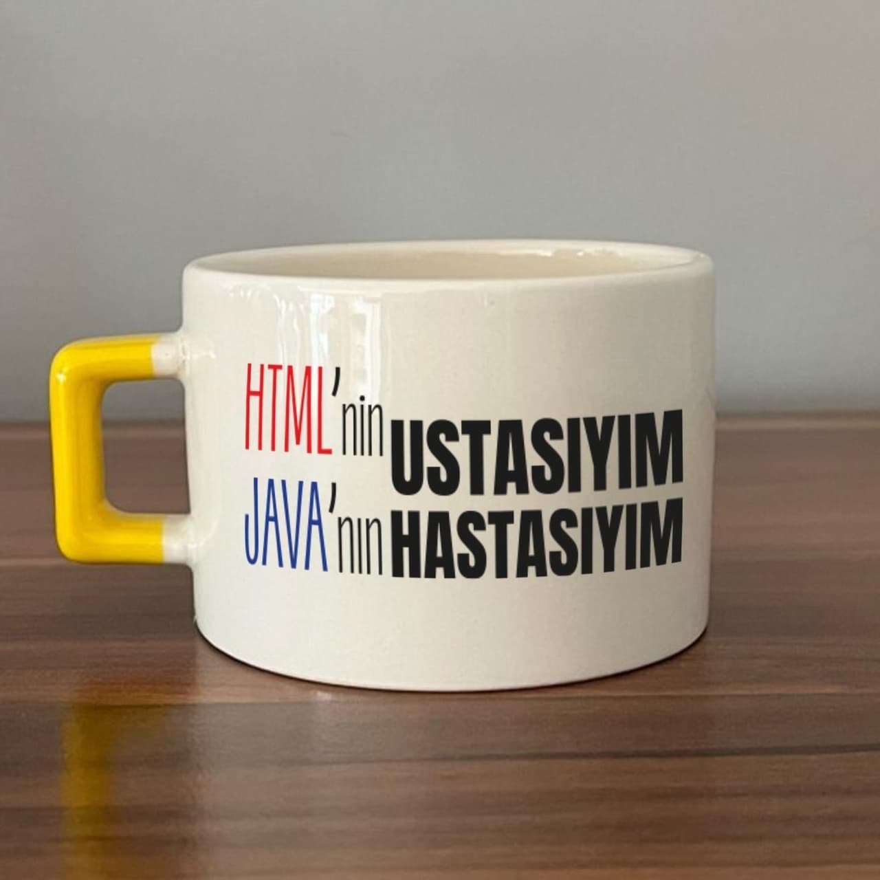 Html'ni Ustasıyım Java'nın Hastasıyım Baskılı Sarı Kulplu Kare Espresso Fincanı