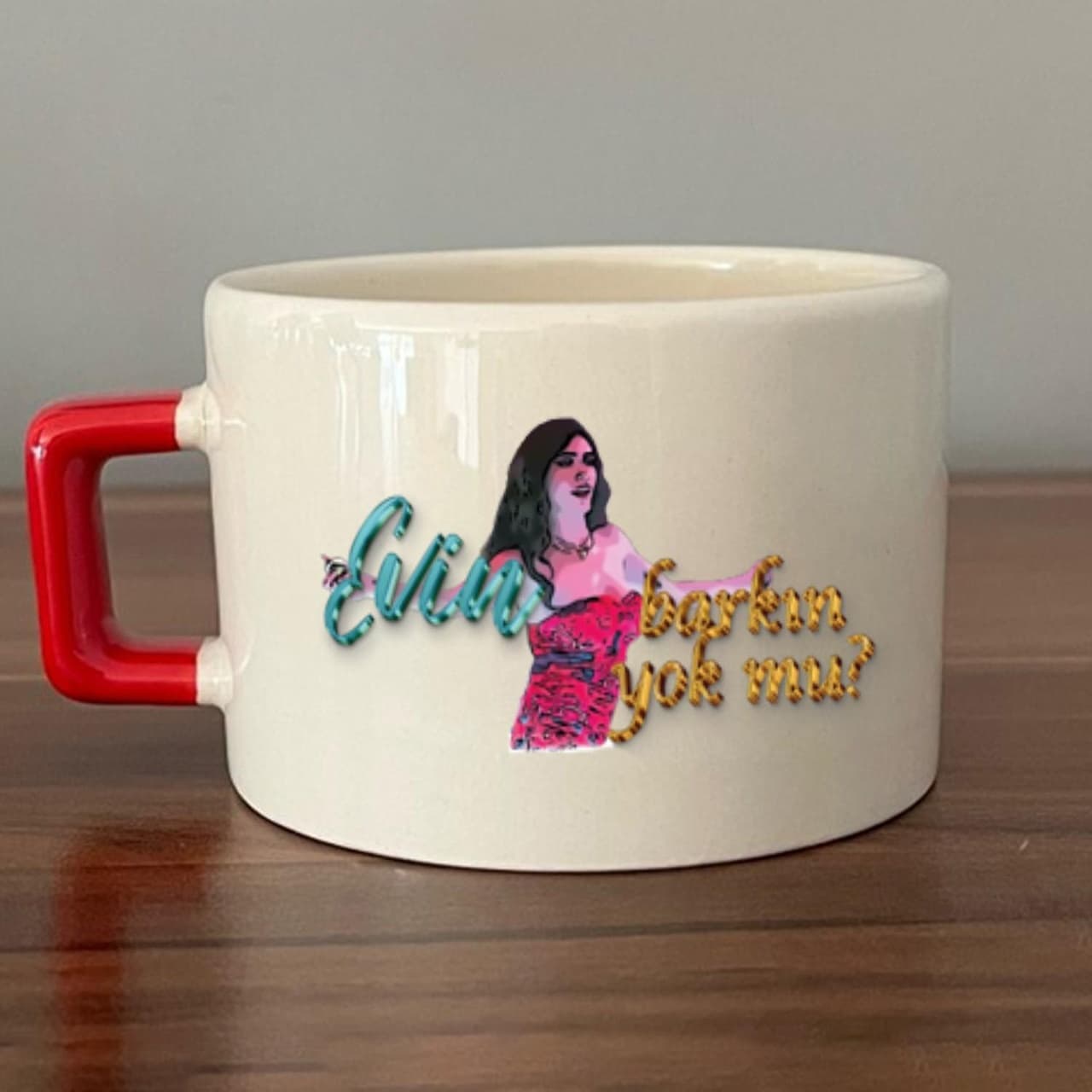 Evin Barkın Yok Mu Baskılı Kırmızı Kulplu Kare Espresso Fincanı