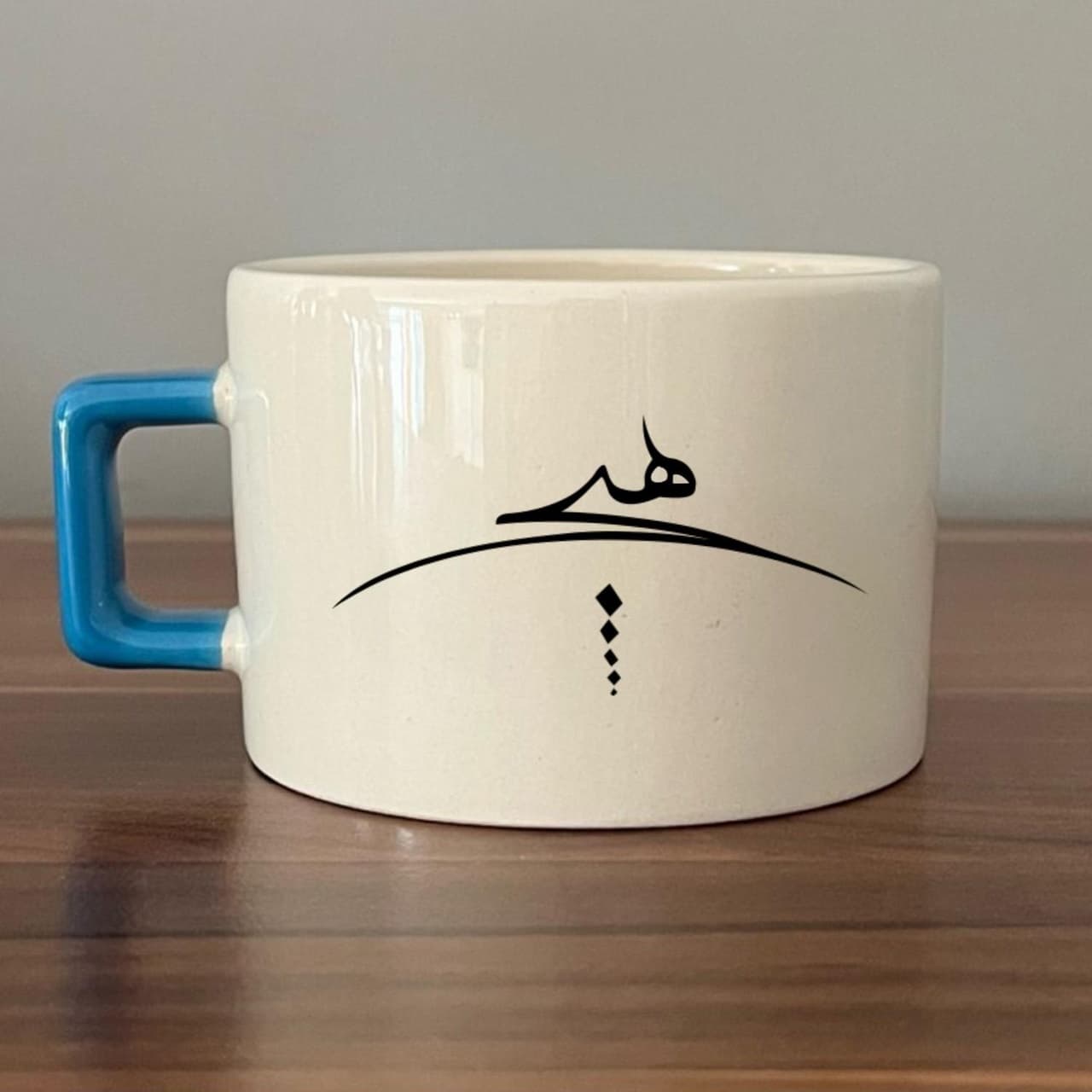 Hiçlik Sembolü Baskılı Mavi Kulplu Kare Espresso Fincanı