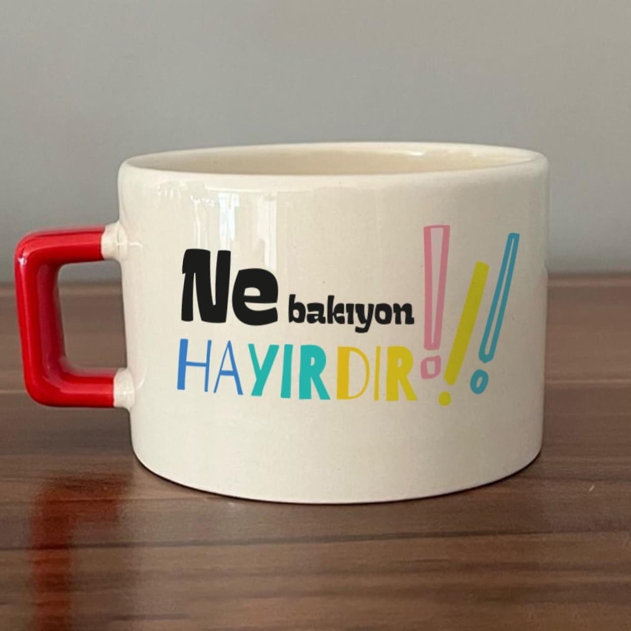 Ne Bakıyon Hayırdır Baskılı Kırmızı Kulplu Kare Espresso Fincanı