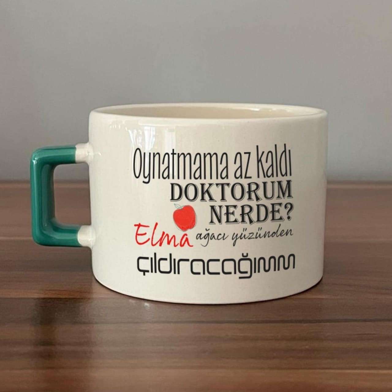 Oynatmama Az Kaldı Doktorum Nerede Baskılı Yeşil Kulplu Kare Espresso Fincanı