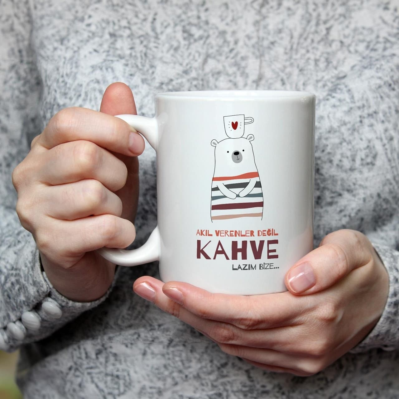 Kahve Molası Ayıcığı Kalpli Fincanlı Baskılı Beyaz Kupa
