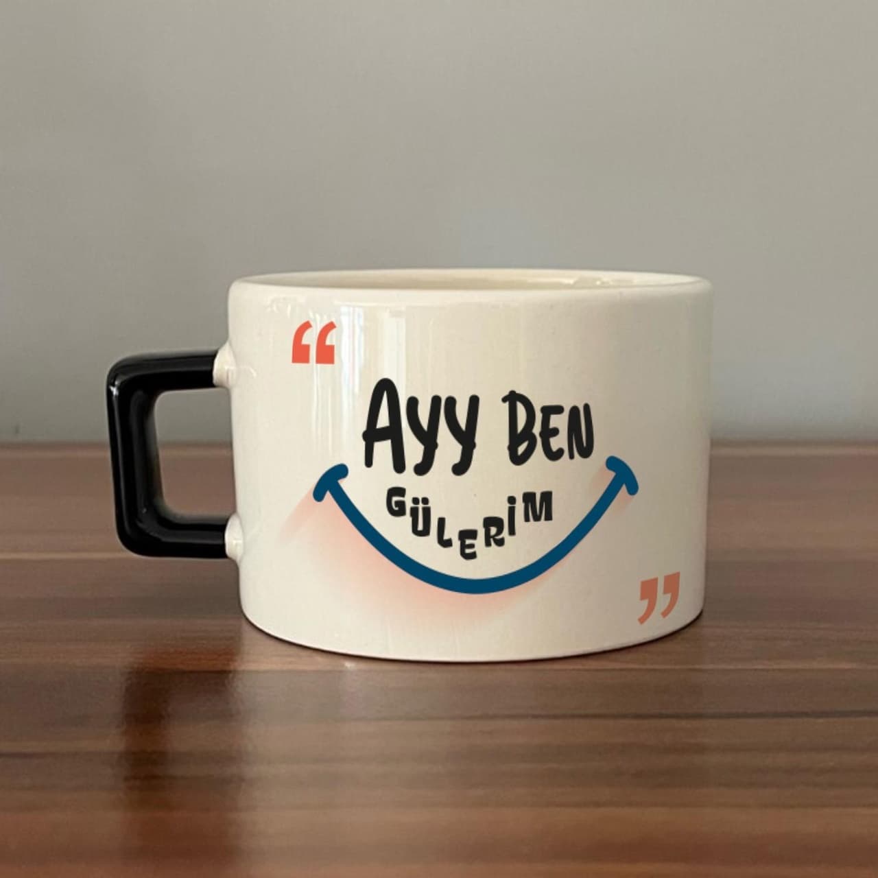 Ayy Benim Gülerim Baskılı Siyah Kulplu Kare Espresso Fincanı