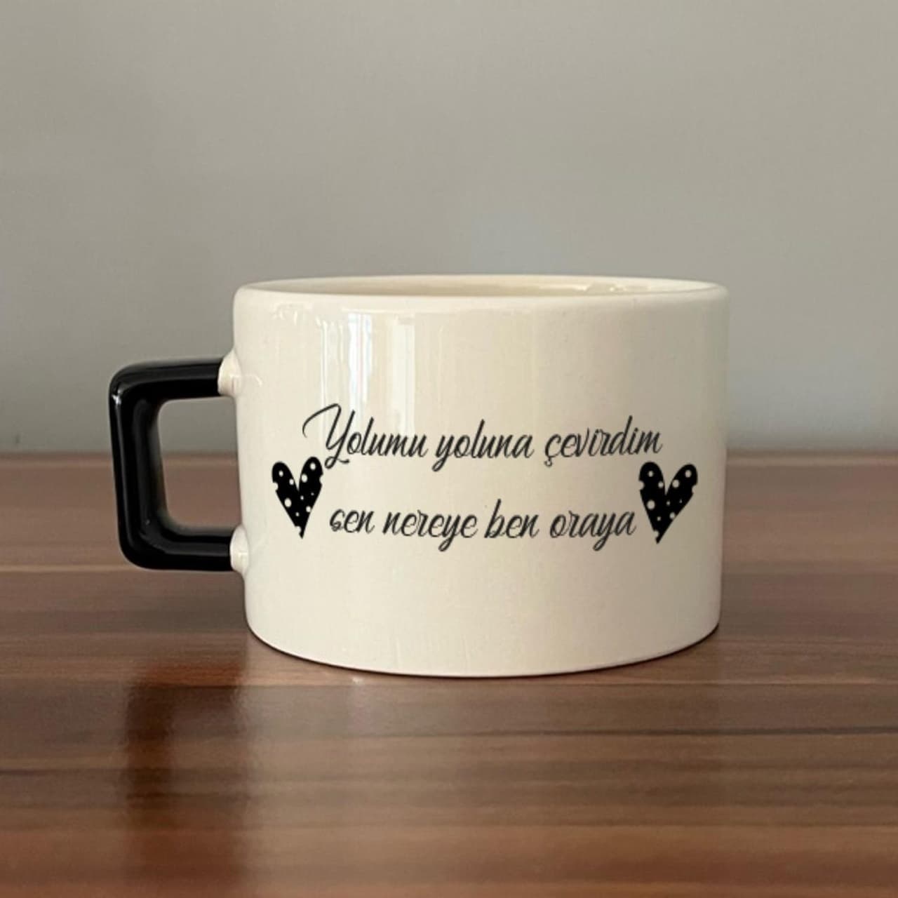 Yolumu Yoluna Çevirdim Baskılı Siyah Kulplu Kare Espresso Fincanı