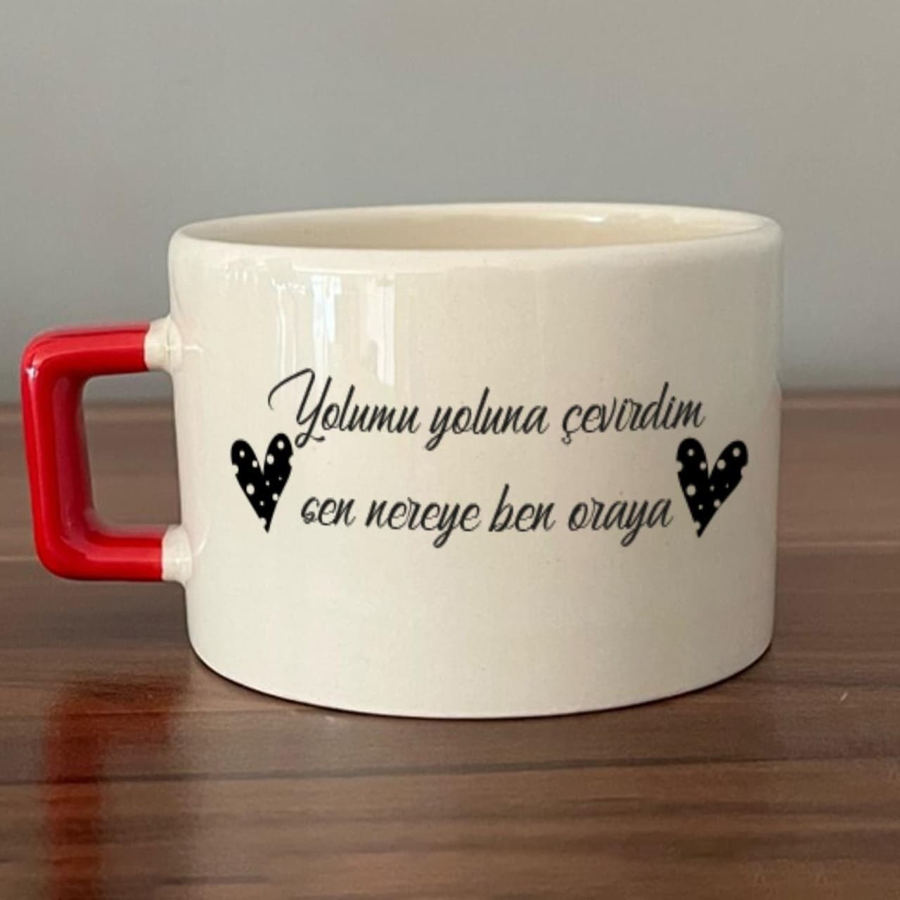 Yolumu Yoluna Çevirdim Baskılı Kırmızı Kulplu Kare Espresso Fincanı