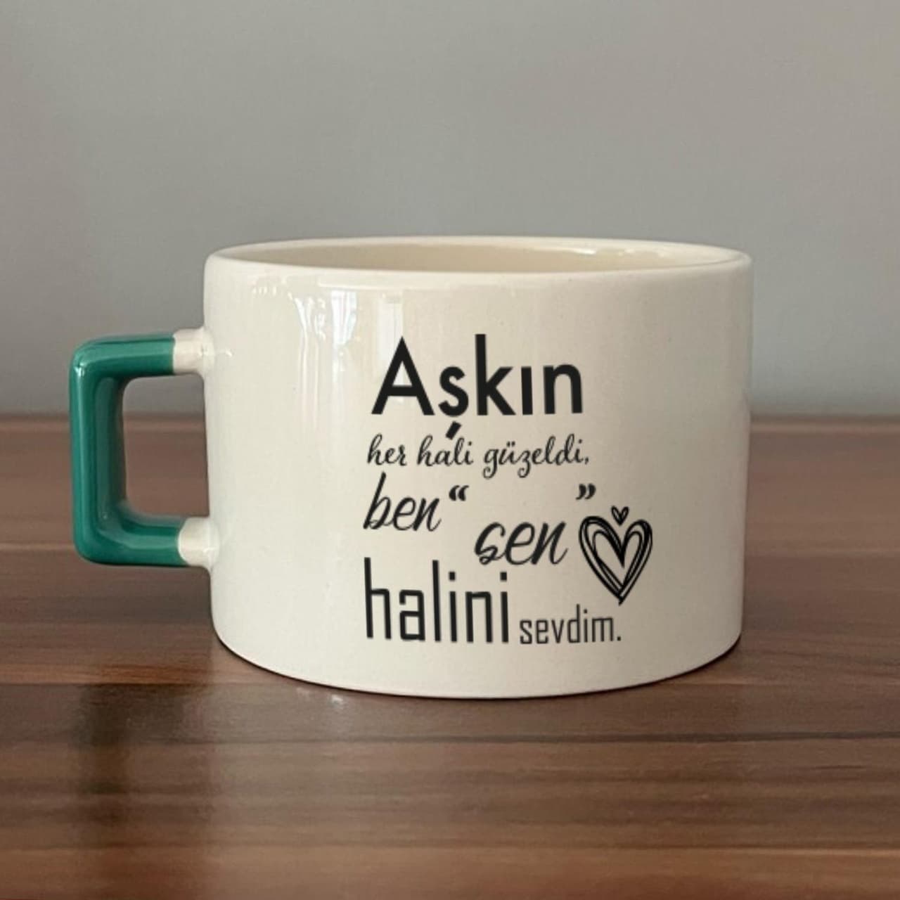 Aşkın Her Hali Güzeldi Baskılı Yeşil Kulplu Kare Espresso Fincanı