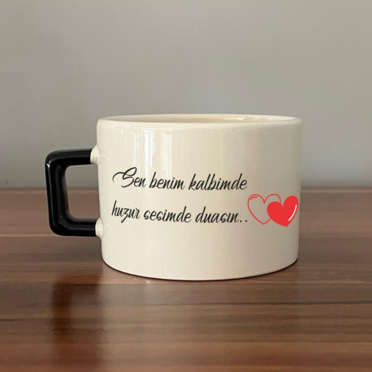 Sen Benim Kalbimde Huzur Baskılı Siyah Kulplu Kare Espresso Fincanı