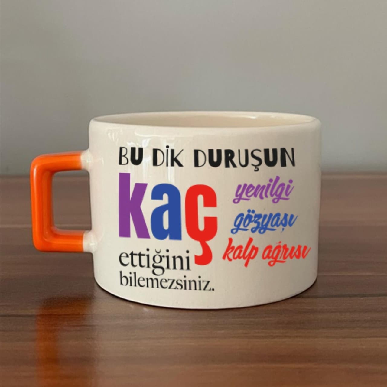 Bu Dik Duruşun Baskılı Kadınlar Günü Turuncu Kulplu Kare Espresso Fincanı