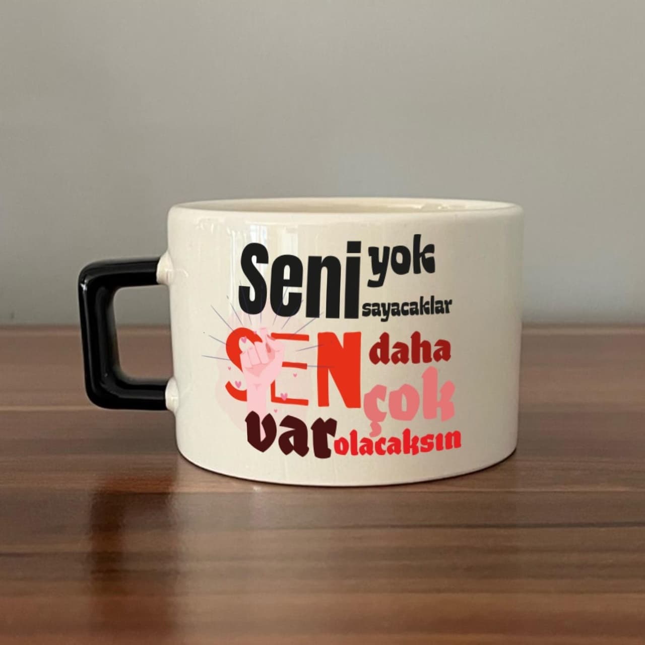 Seni Yok Sayacaklar Baskılı Kadınlar Günü Siyah Kulplu Kare Espresso Fincanı