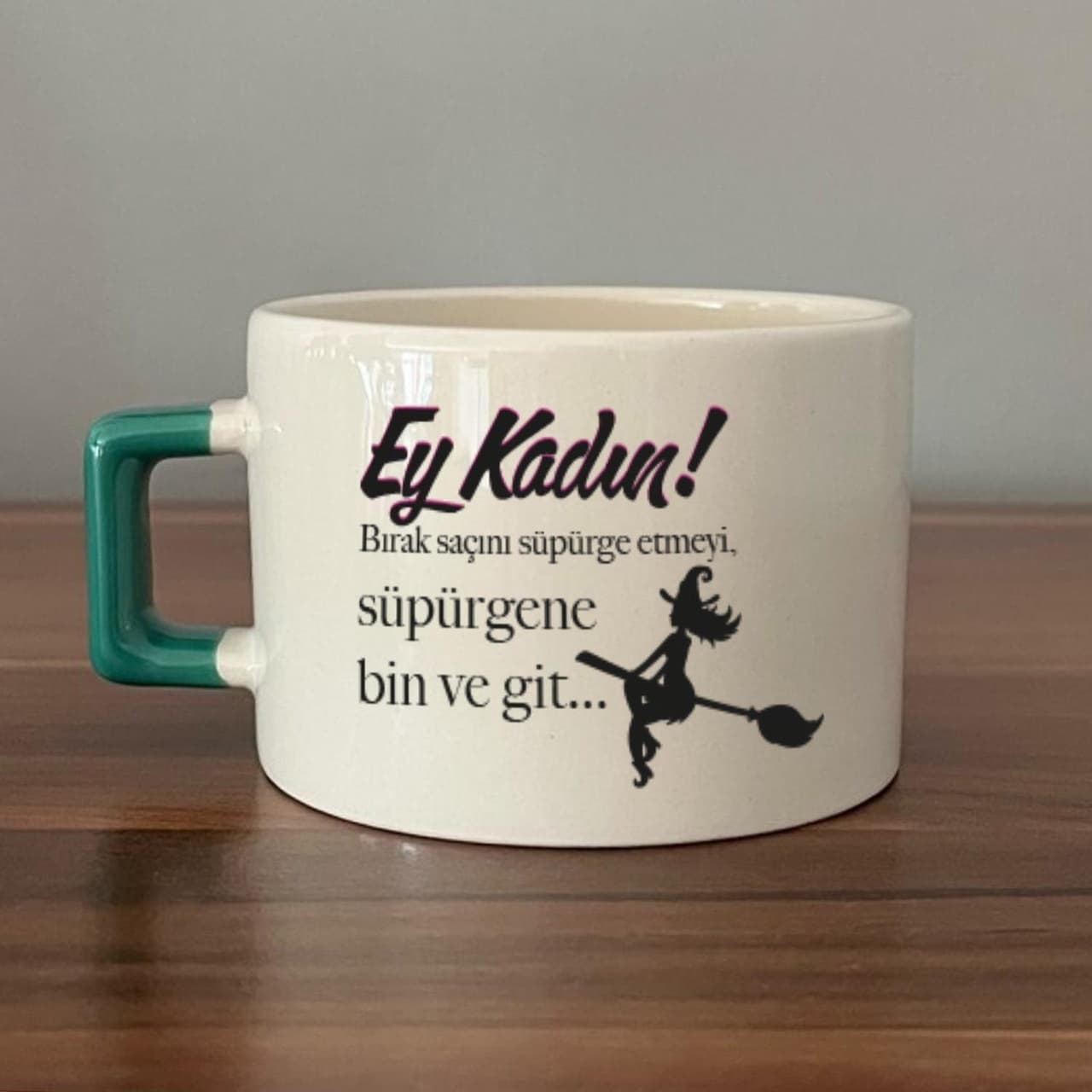 Ey Kadın Baskılı Kadınlar Günü Yeşil Kulplu Kare Espresso Fincanı