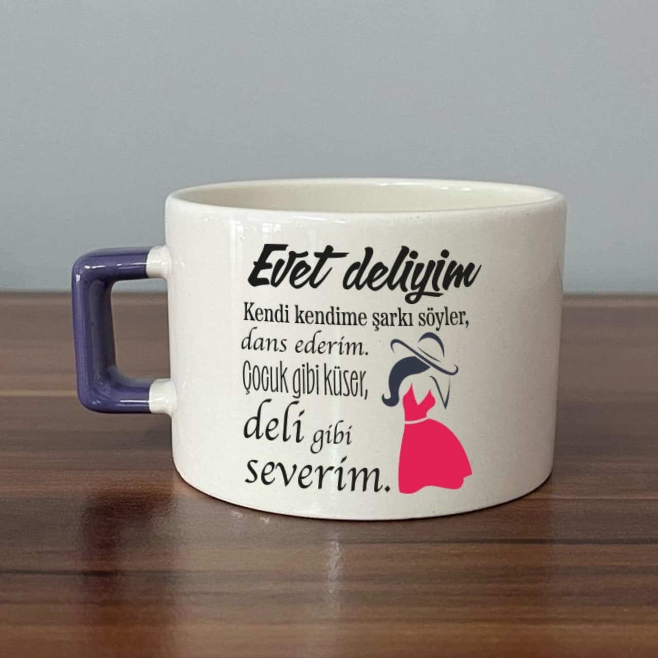 Evet Deliyim Baskılı Kadınlar Günü Mor Kulplu Kare Espresso Fincanı
