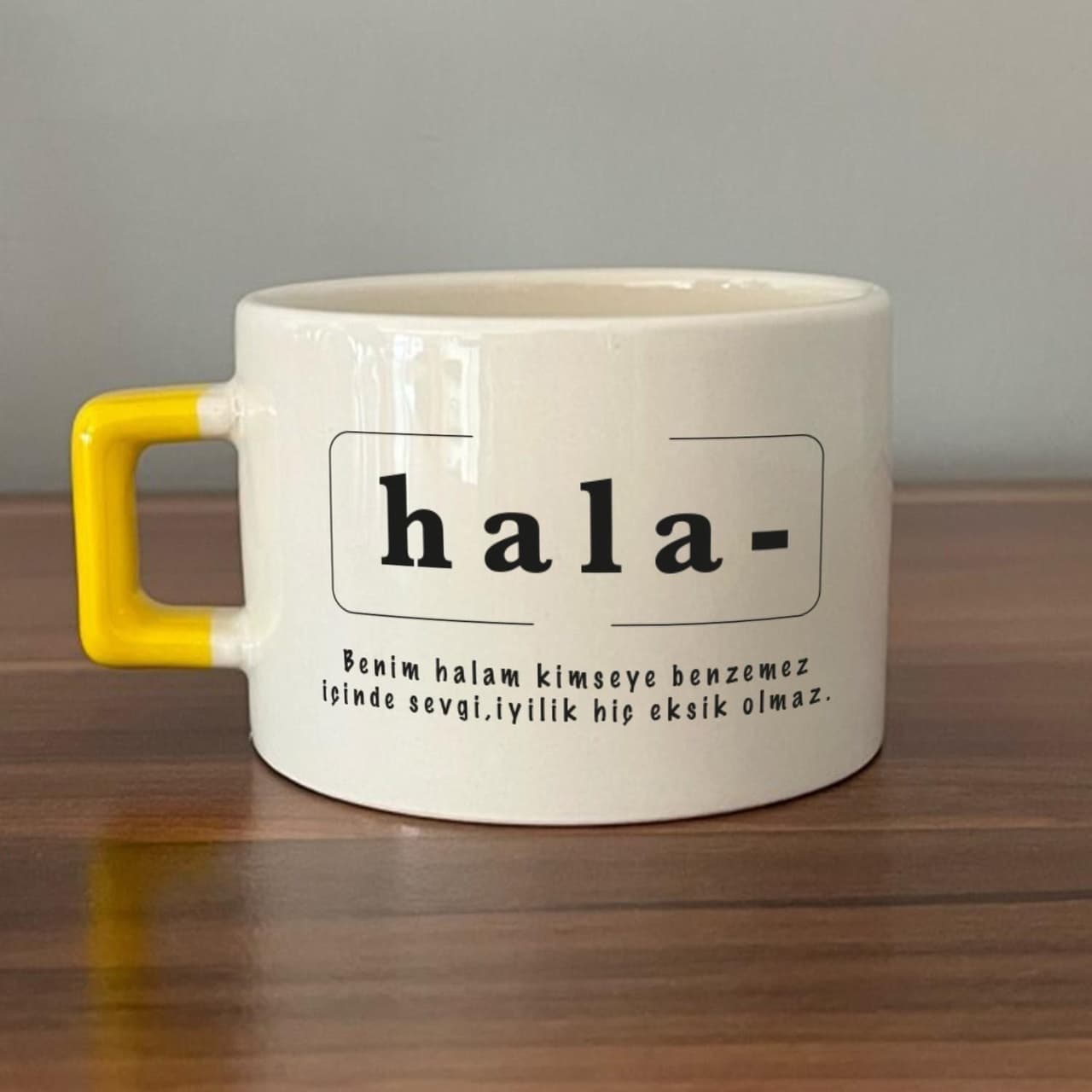 Hala Baskılı Sarı Kulplu Kare Espresso Fincanı