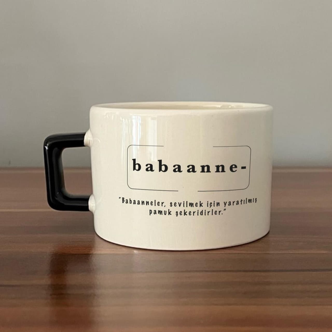 Babaanne Baskılı Siyah Kulplu Kare Espresso Fincanı