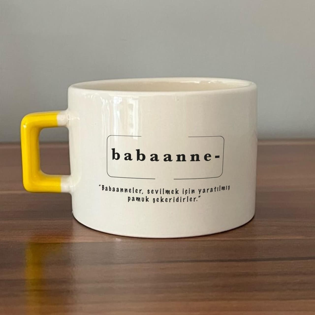 Babaanne Baskılı Sarı Kulplu Kare Espresso Fincanı