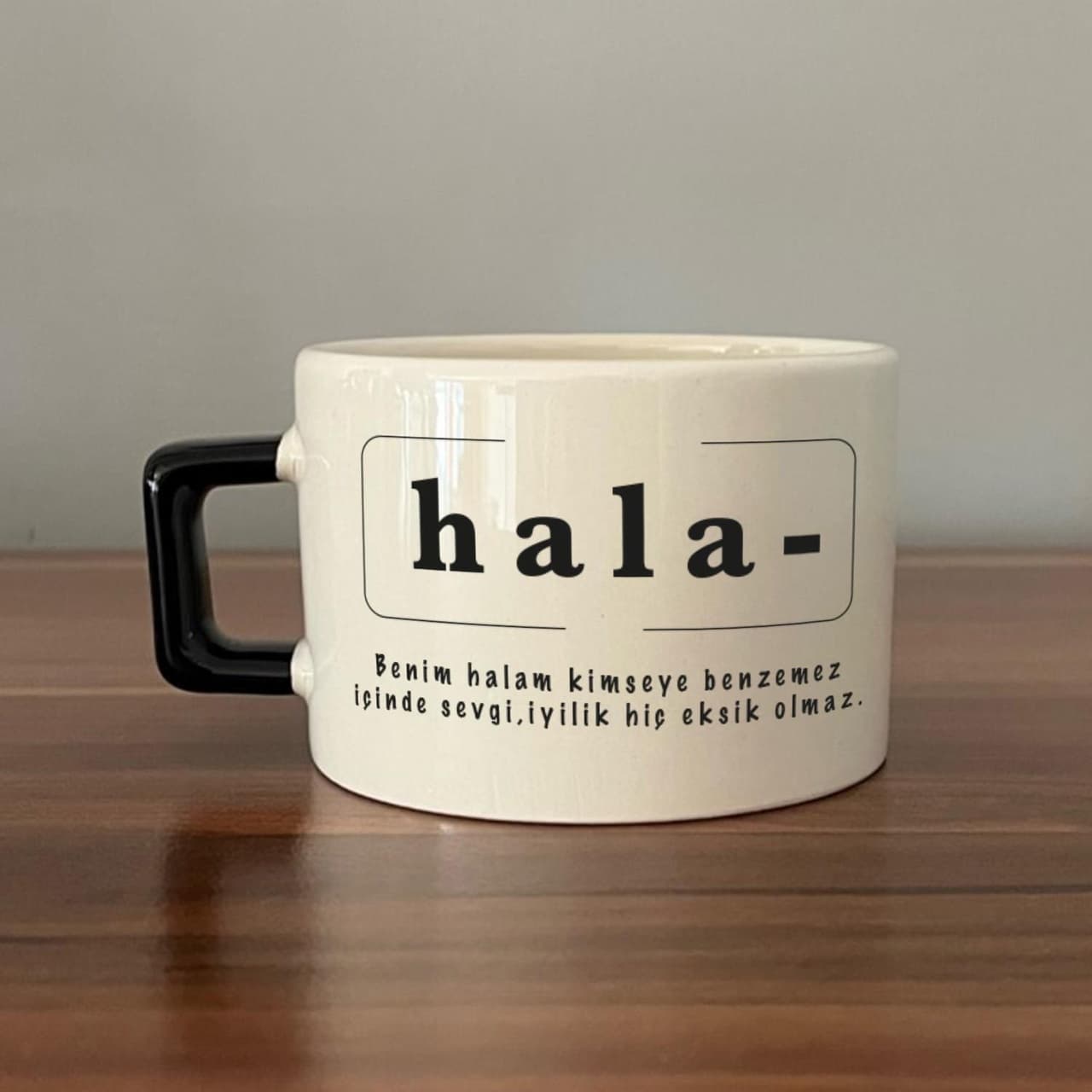 Hala Baskılı Siyah Kulplu Kare Espresso Fincanı