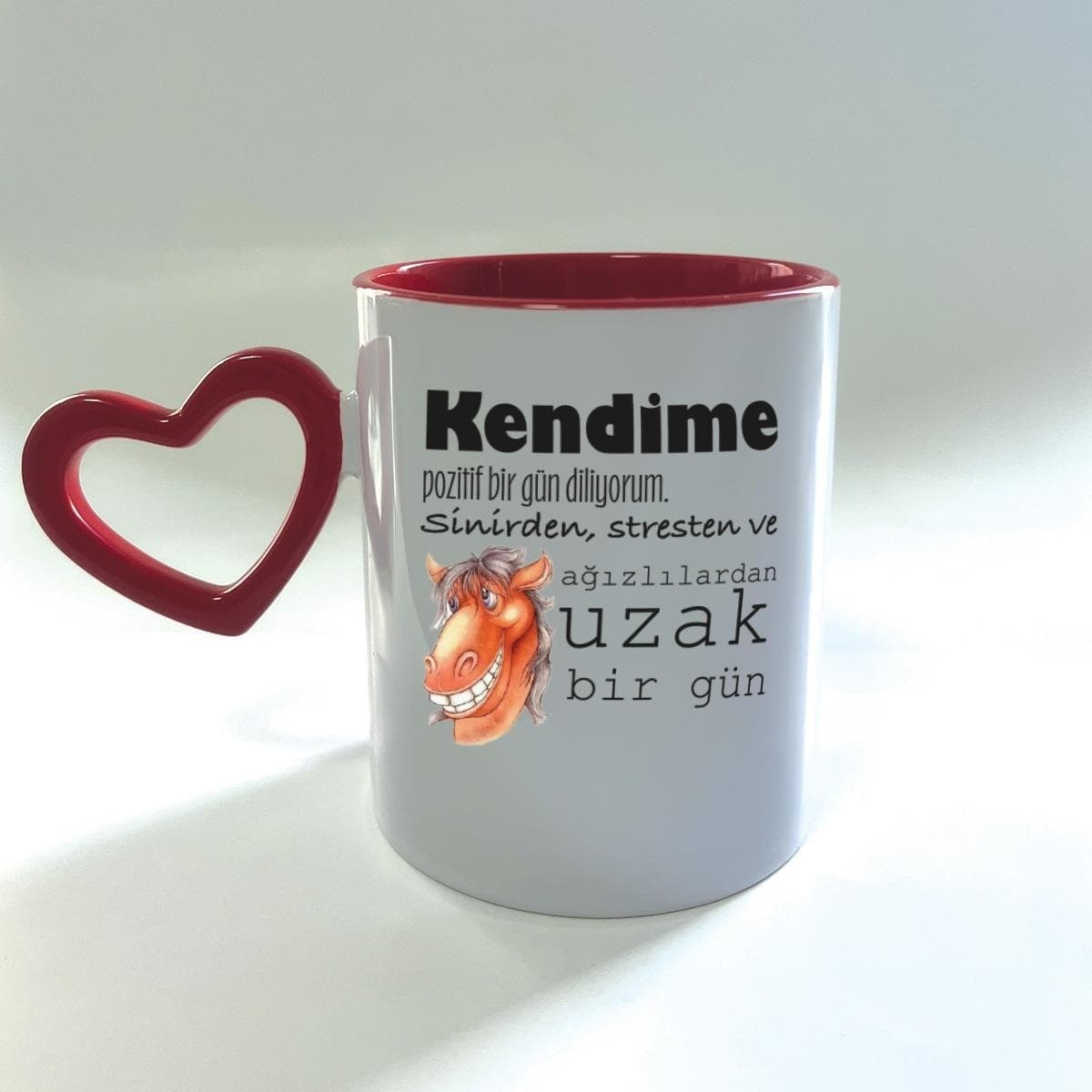 Kendime Pozitif Bir Gün Diliyorum Baskılı Kırmızı Boş Kalp Kulplu Mega Kupa