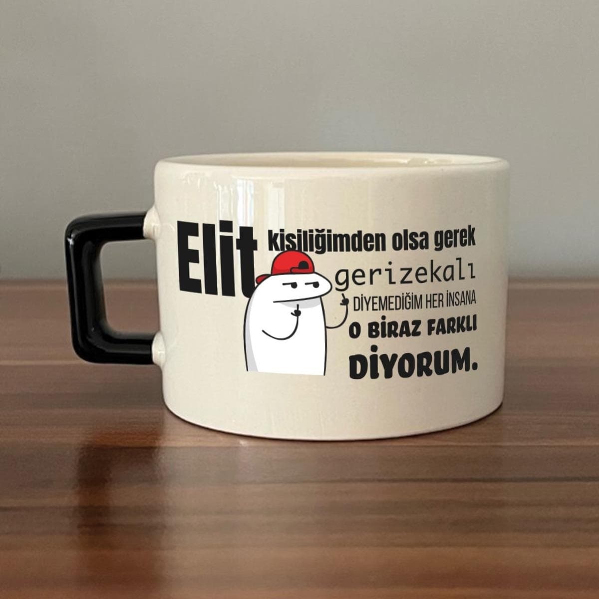 Elit Kişiliğimden Olsa Gerek Baskılı Siyah Kulplu Kare Espresso Fincanı