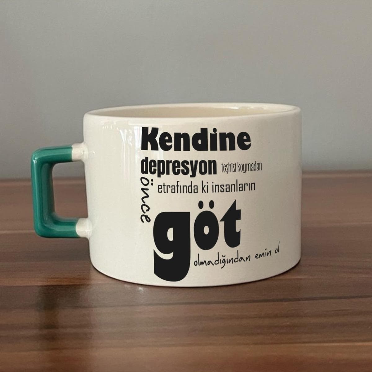 Kendine Depresyon Teşhisi Koymadan Önce Baskılı Yeşil Kulplu Kare Espresso Fincanı
