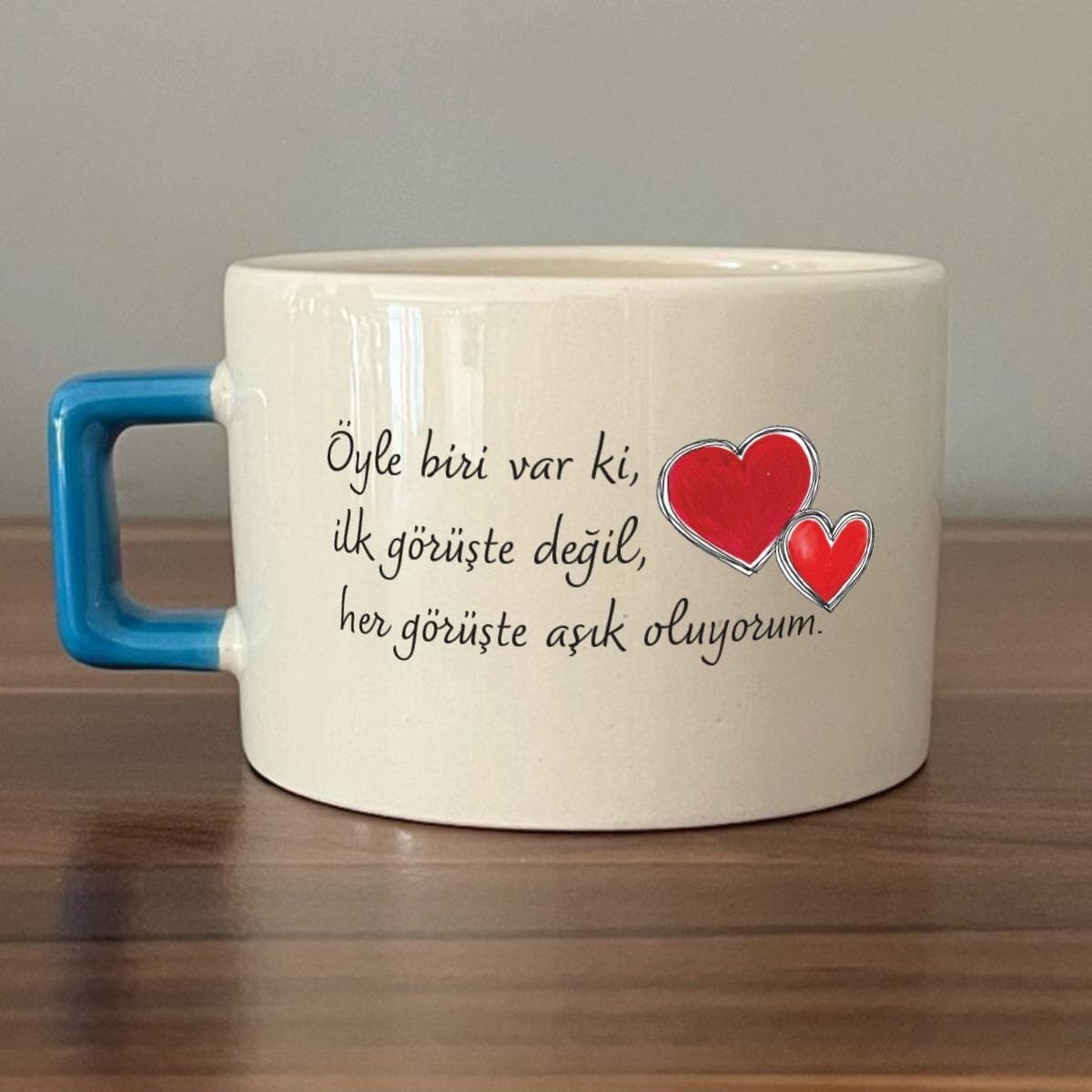Öyle Biri Var Ki Baskılı Mavi Kulplu Kare Espresso Fincanı