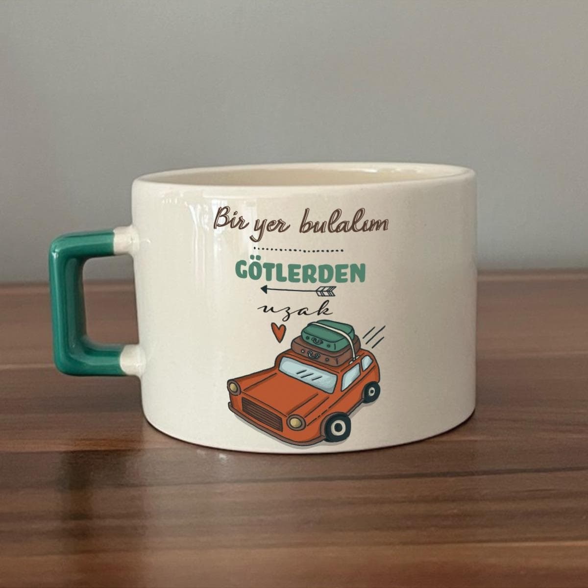 Bir Yer Bulalım Götlerden Uzak Baskılı Yeşil Kulplu Kare Espresso Fincanı