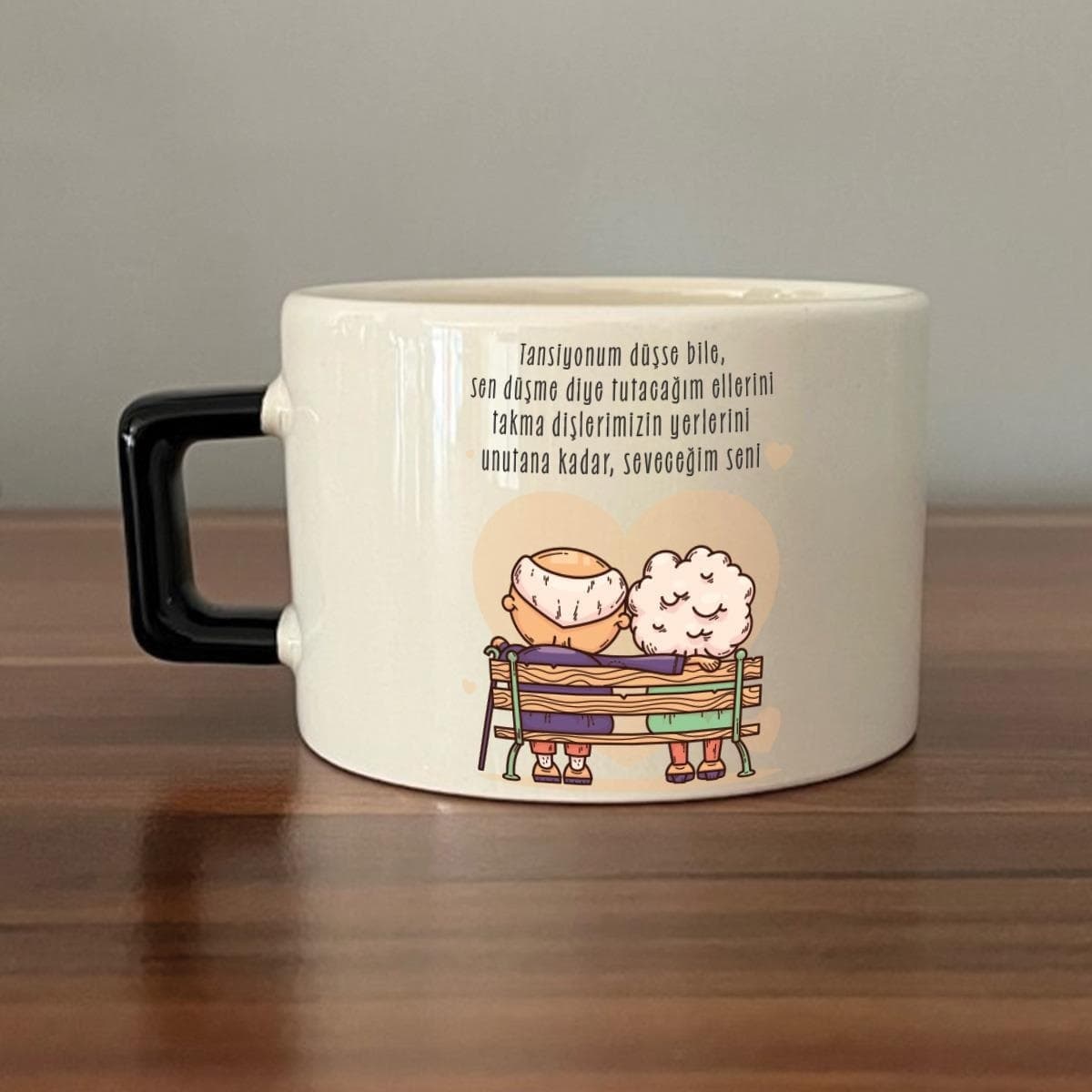 Tansiyonum Düşse Bile Baskılı Siyah Kulplu Kare Espresso Fincanı