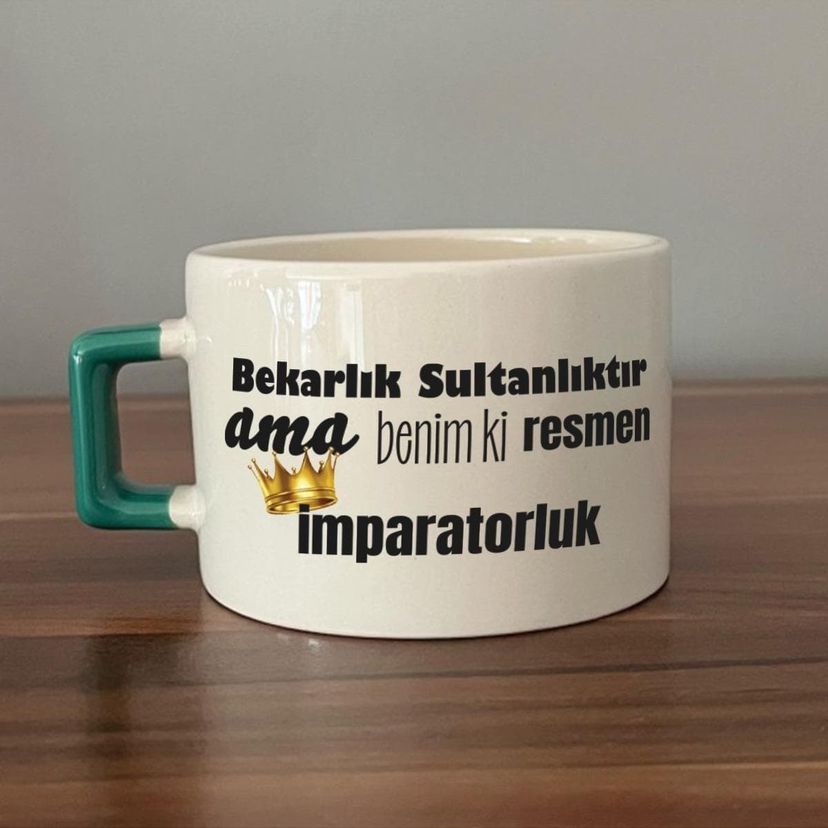 Bekarlık Sultanlıktır Ama Baskılı Yeşil Kulplu Kare Espresso Fincanı