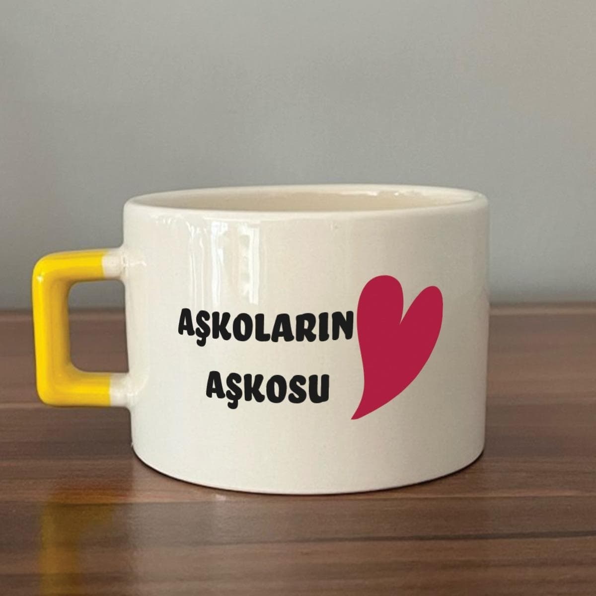 Aşkoların Aşkosu Baskılı Sarı Kulplu Kare Espresso Sevgililer Günü Fincanı