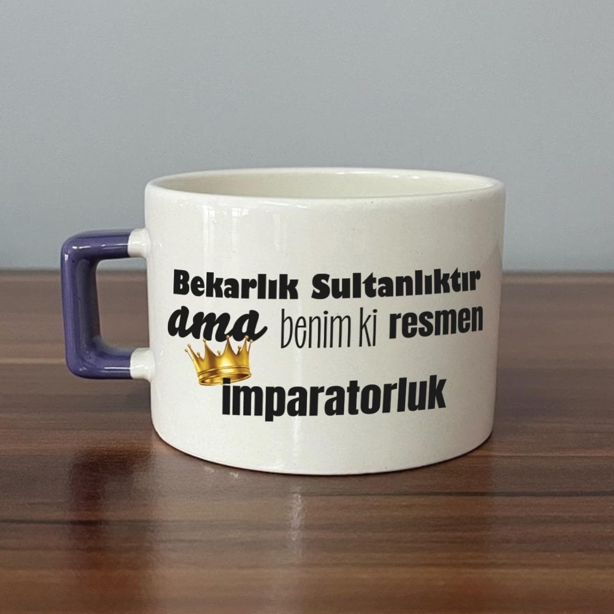Bekarlık Sultanlıktır Ama Baskılı Mor Kulplu Kare Espresso Fincanı