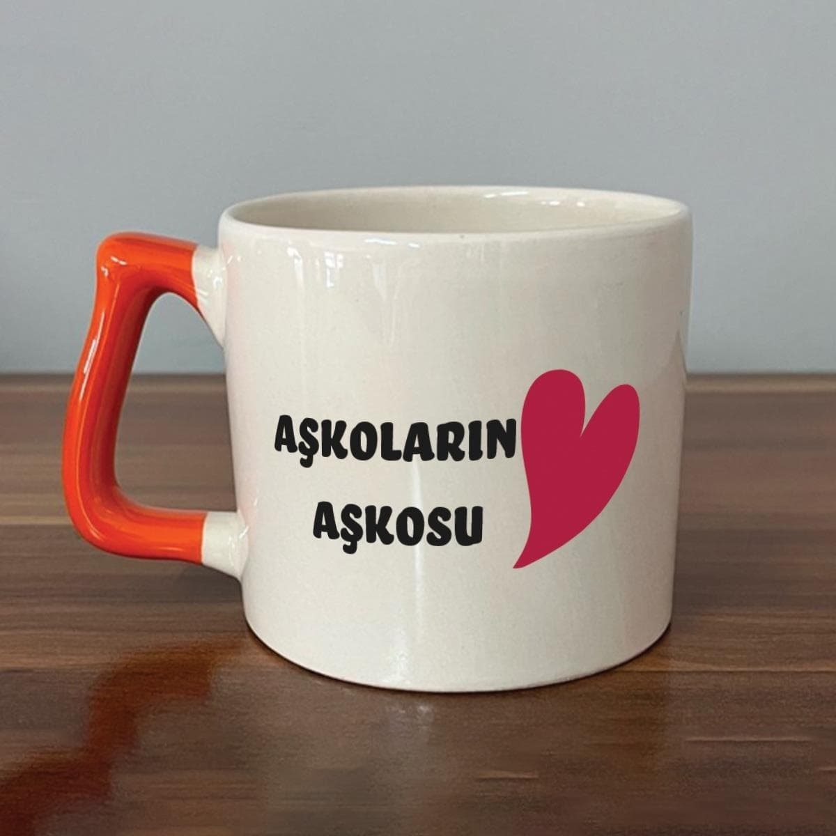 Mor Mürekkep Aşkoların Aşkosu Baskılı Turuncu Kulplu Prime Sevgililer Günü Kupası