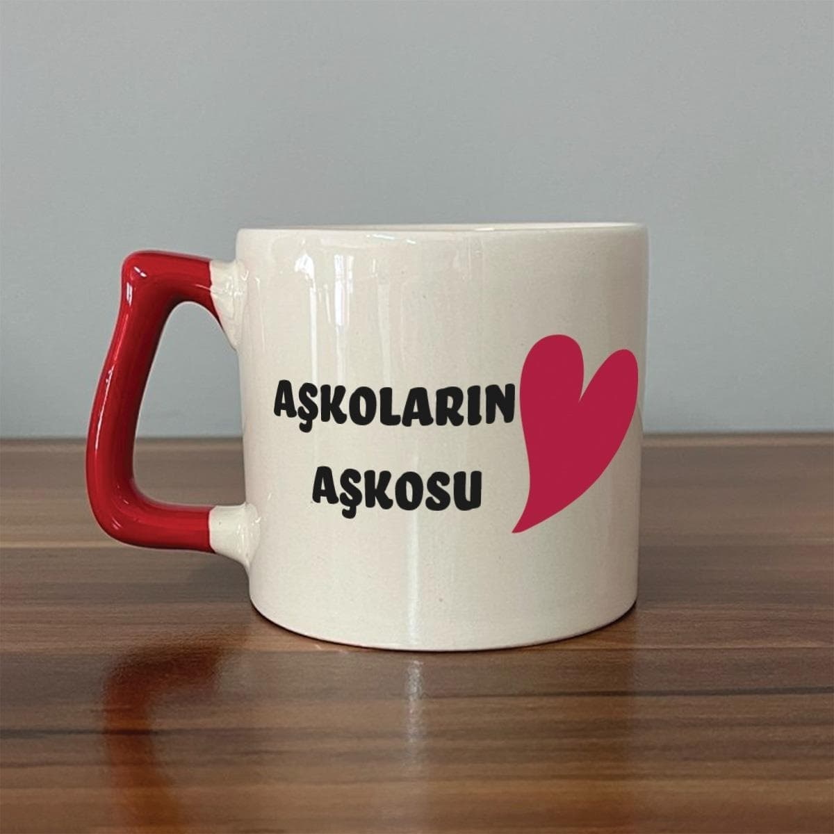 Mor Mürekkep Aşkoların Aşkosu Baskılı Kırmızı Kulplu Prime Sevgililer Günü Kupası