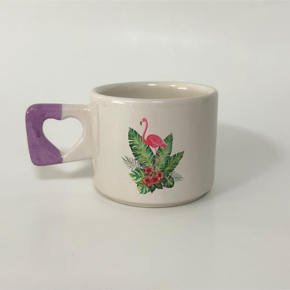 Flamingo Baskılı Mor Kulplu Kalp Kupa
