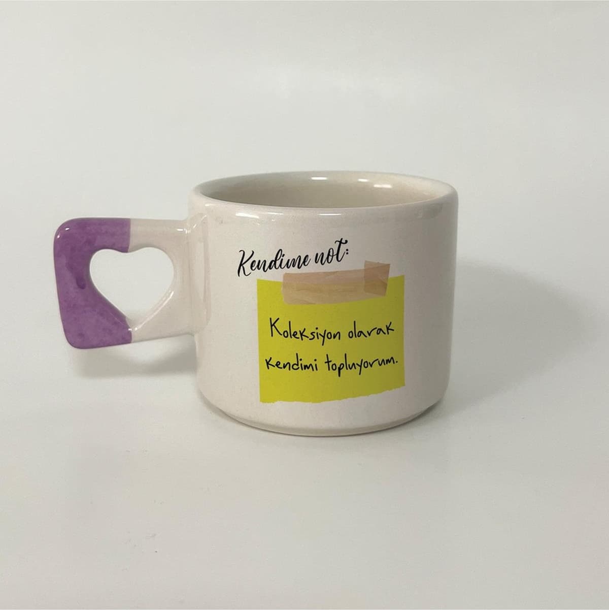 Kendime Not: Koleksiyon Olarak Kendimi Topluyorum Baskılı Mor Kulplu Kalp Kupa