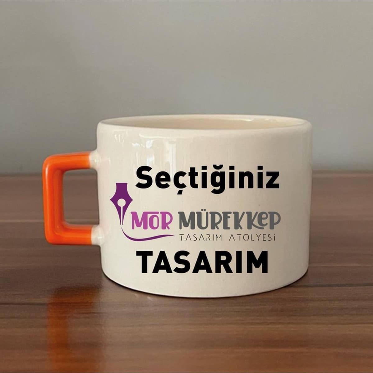 Seçtiğin Mor Mürekkep Tasarım & Isim Turuncu Kulplu Kare Espresso Fincanı