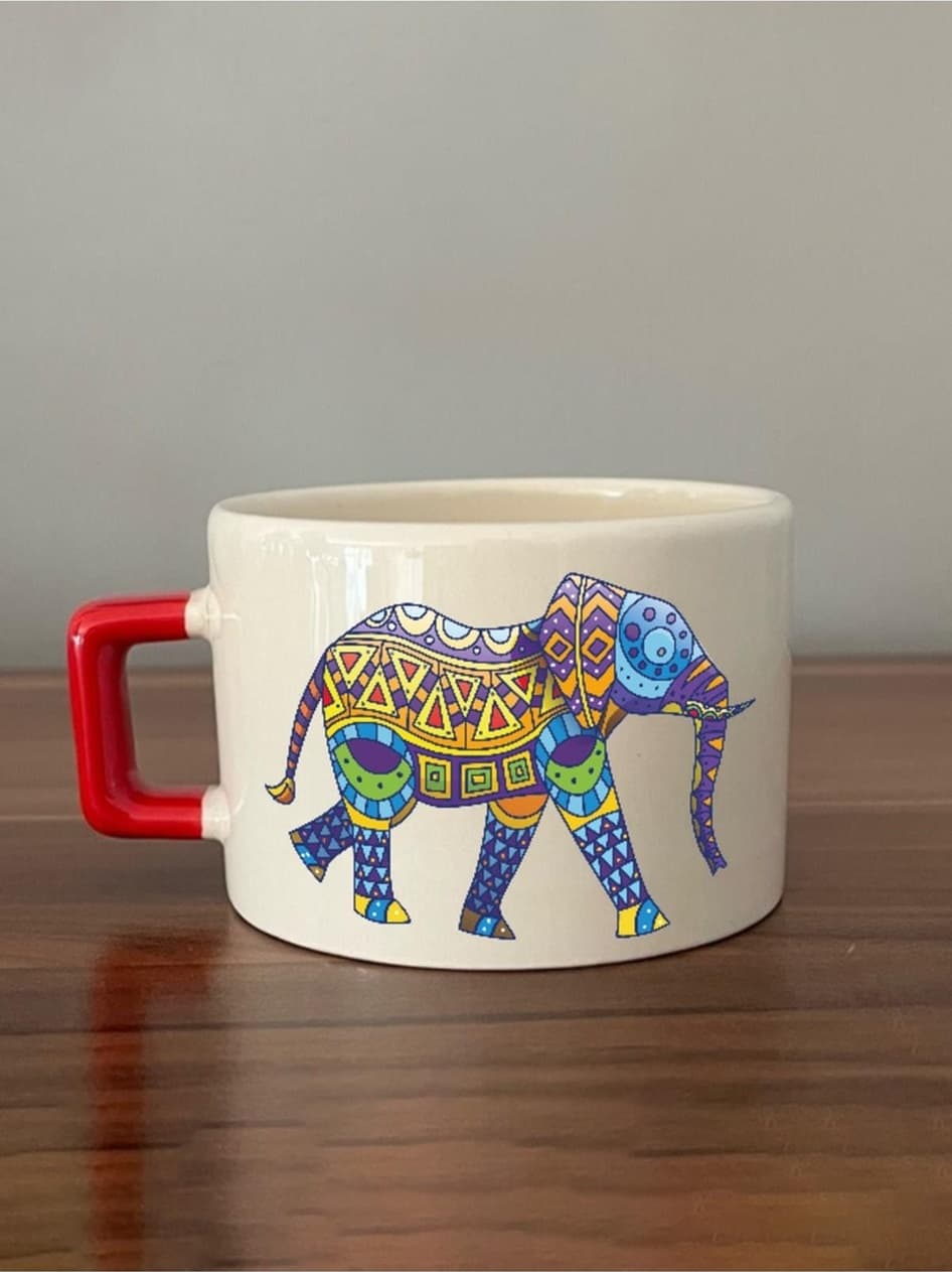 Yürüyen Fil Baskılı Kırmızı Kulplu Kare Espresso Fincanı
