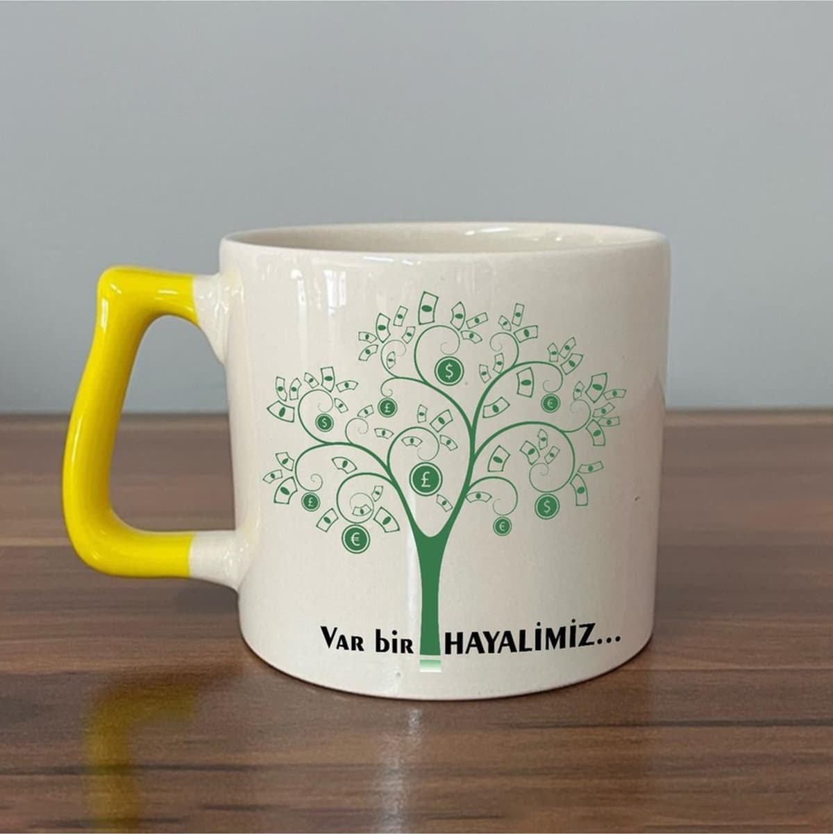 Para Ağacı Baskılı-var Bir Hayalimiz 5.2.0 Para Sekans Sarı Kulplu Prime Kupa