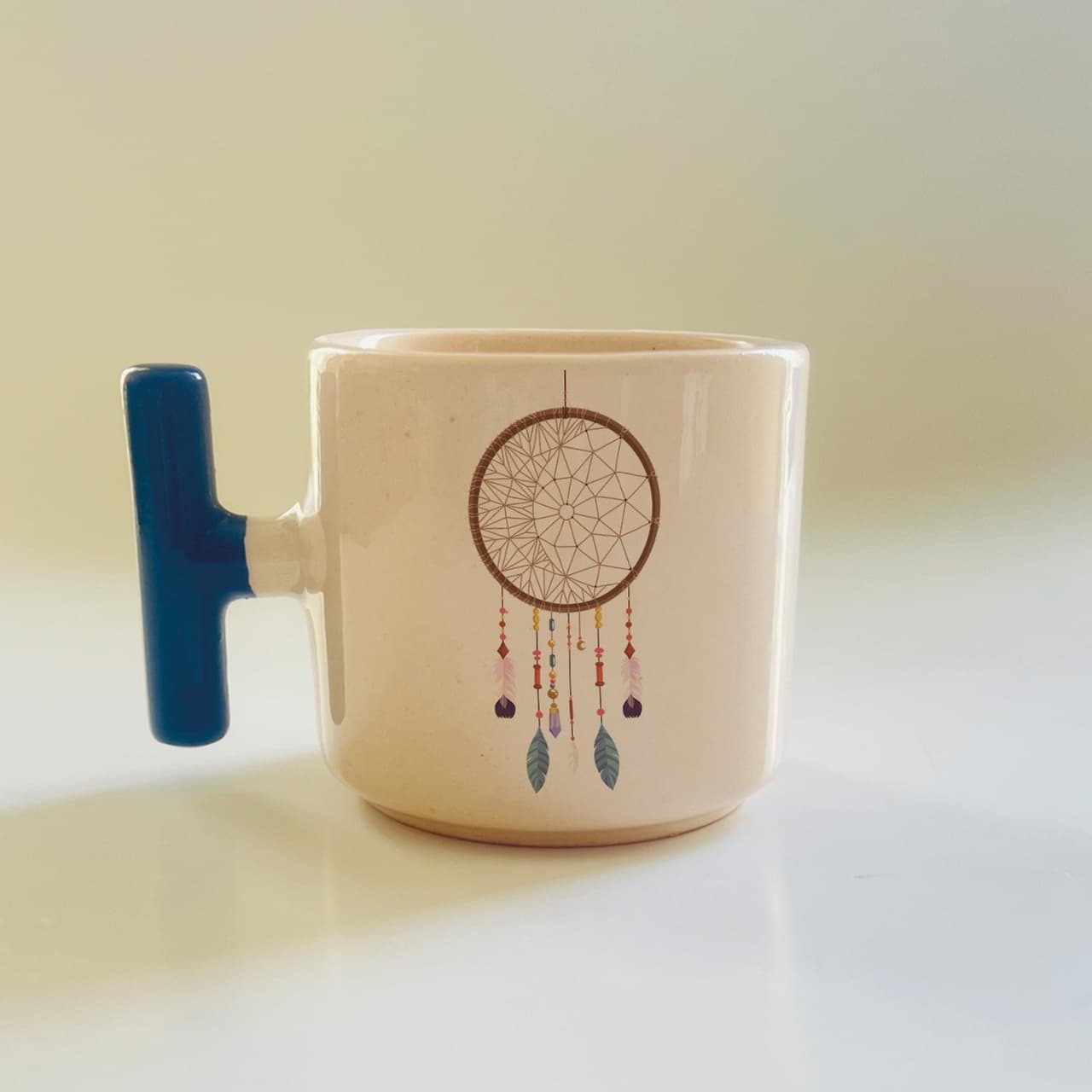 Boho Düş Kapanı Desenli Mavi Kulplu Büyük T Kupa